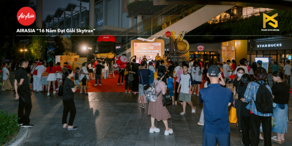 AIRASIA “16 Năm Đạt Giải Skytrax”